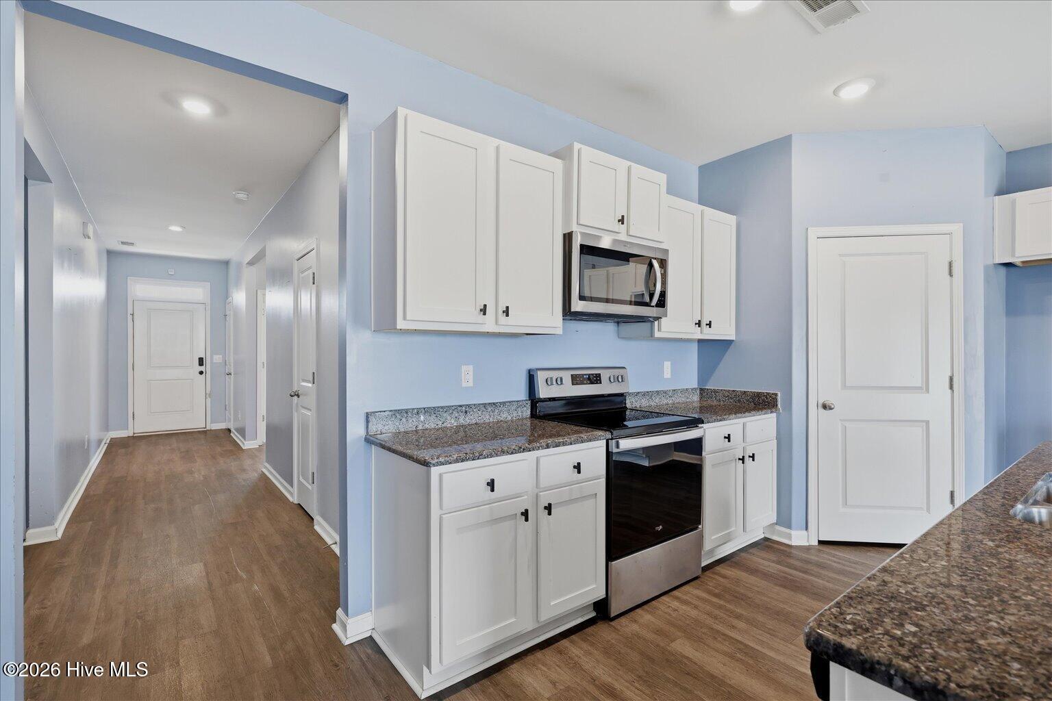 5303 Black Oak Court