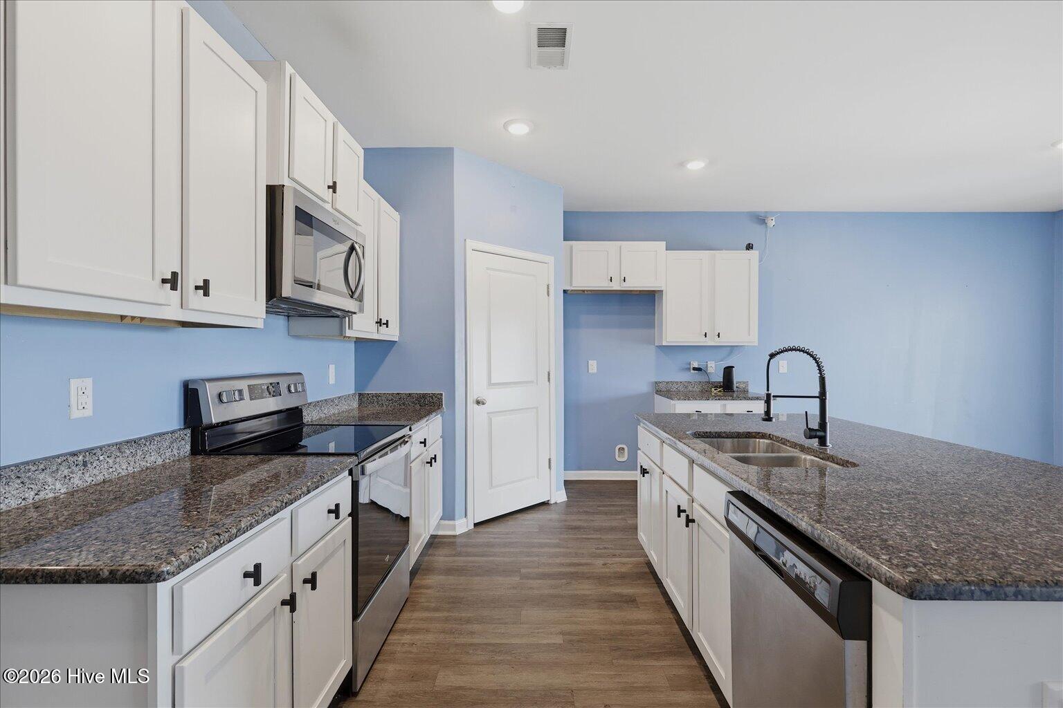 5303 Black Oak Court