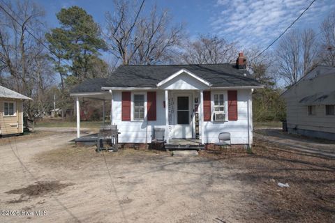 Homes For Sale - 1010 Nashville Road<br/> Rocky Mount, NC 27803