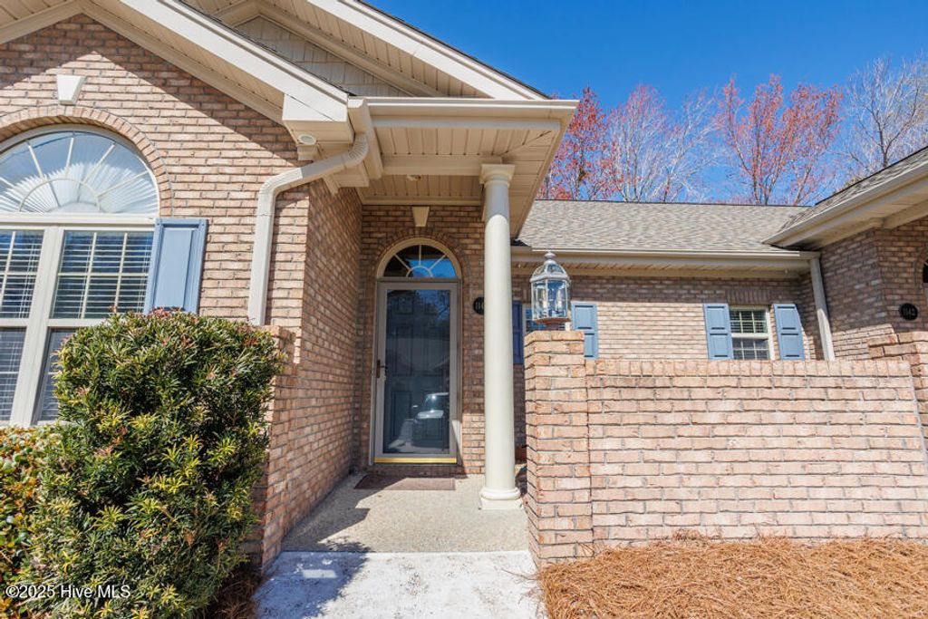 Photo of 1144 Island Cove, Wilmington, NC 28412 (MLS # 100546033)