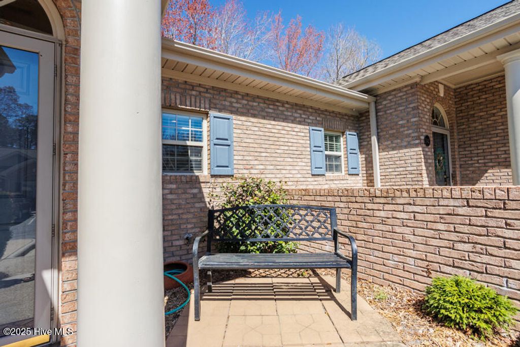 Photo of 1144 Island Cove, Wilmington, NC 28412 (MLS # 100546033)