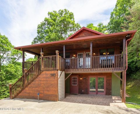 Homes For Sale - 383 Hy Cobb Drive<br/> Murphy, NC 28906