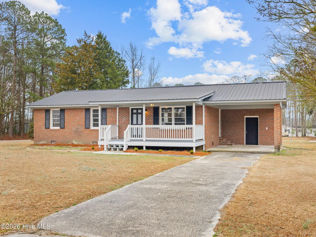 Photo of 474 Routledge Street, Kenansville, NC 28349 (MLS # 100556298)