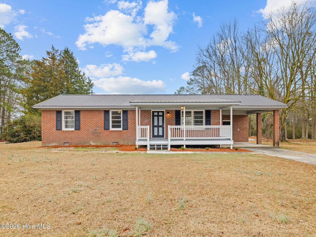 Photo of 474 Routledge Street, Kenansville, NC 28349 (MLS # 100556298)