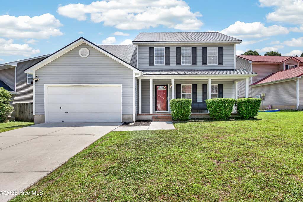Photo of 411 Eucalyptus Lane, Jacksonville, NC 28546 (MLS # 100582962)