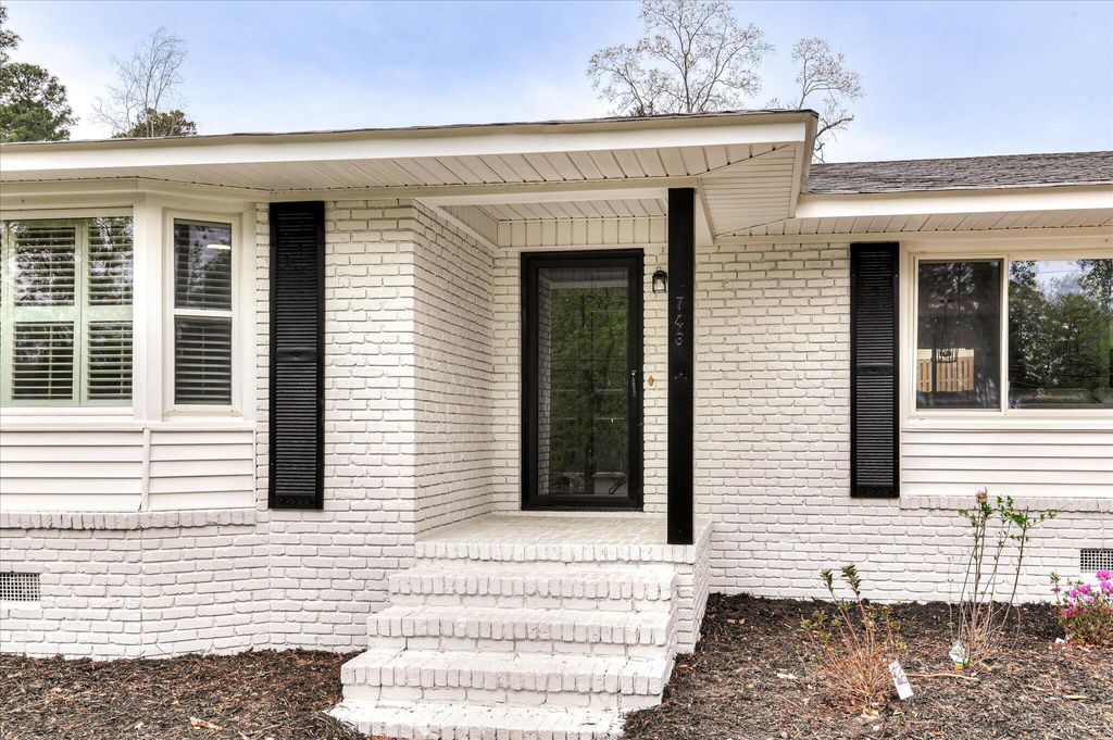 Photo of 743 Lancaster Road, Augusta, GA 30909 (MLS # 553787)