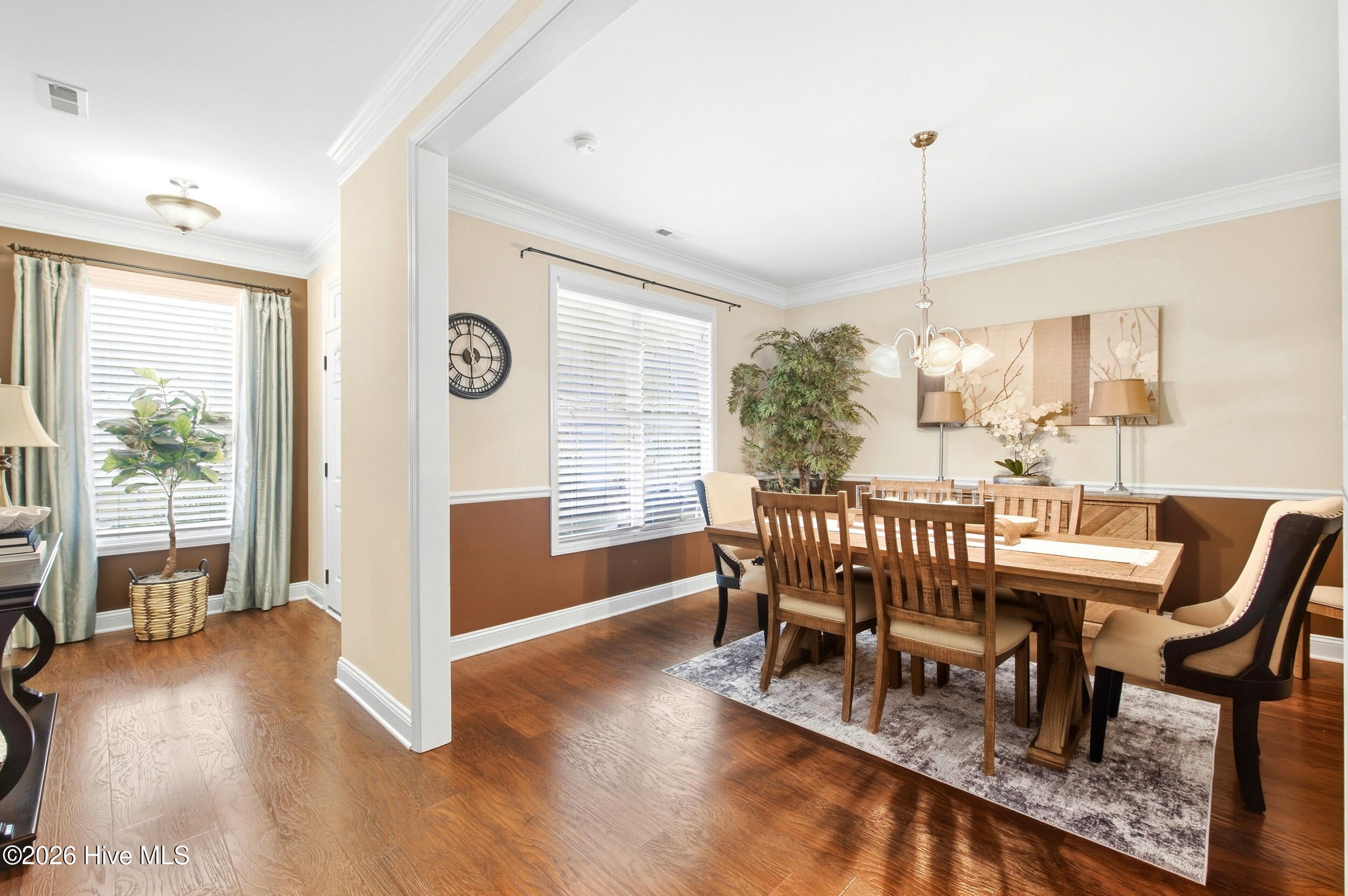 422 Chablis Way