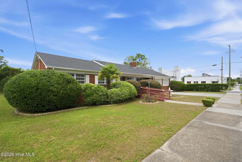 Photo of 1417 Queen Street, Wilmington, NC 28401 (MLS # 100586081)