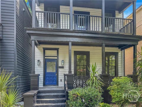 Townhouse For Rent - 220 W Duffy Street #C<br/> Savannah, GA 31401
