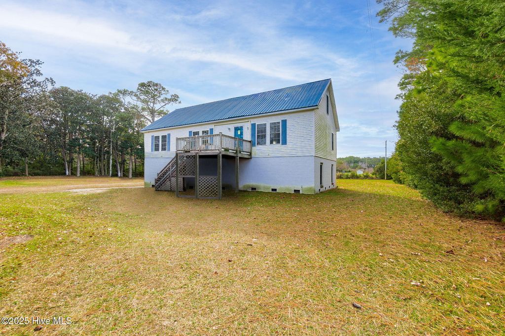 Photo of 1155 Us Hwy 101, Beaufort, NC 28516 (MLS # 100545510)