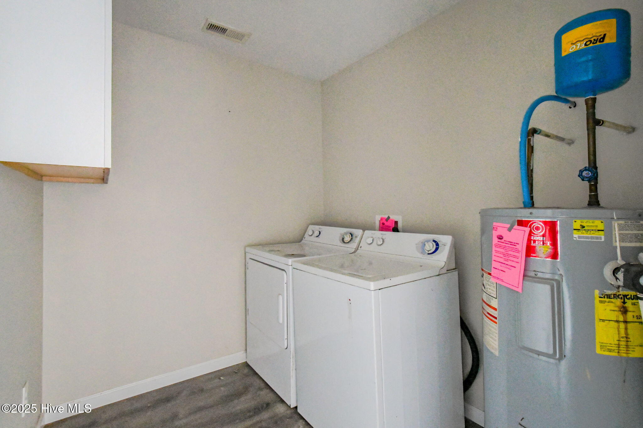 Beulaville, North Carolina 28518, United States, 3 Bedrooms Bedrooms, ,2 BathroomsBathrooms,Residential,Active,256122