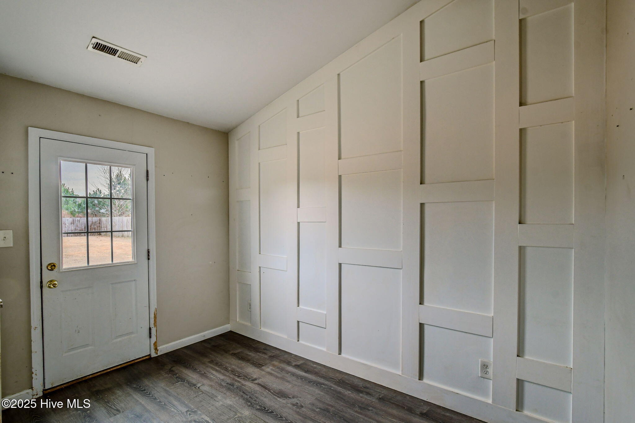 Beulaville, North Carolina 28518, United States, 3 Bedrooms Bedrooms, ,2 BathroomsBathrooms,Residential,Active,256122