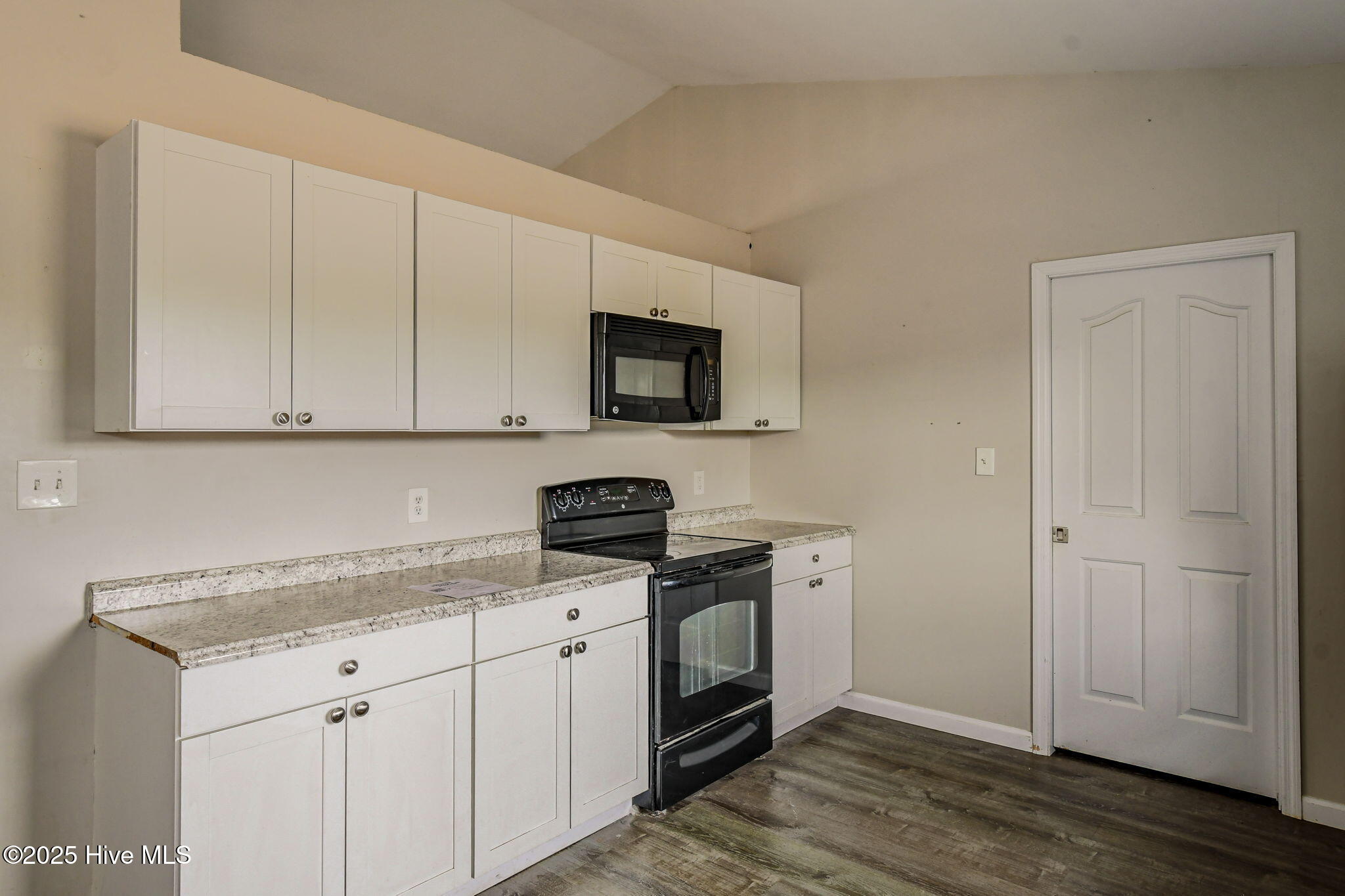 Beulaville, North Carolina 28518, United States, 3 Bedrooms Bedrooms, ,2 BathroomsBathrooms,Residential,Active,256122