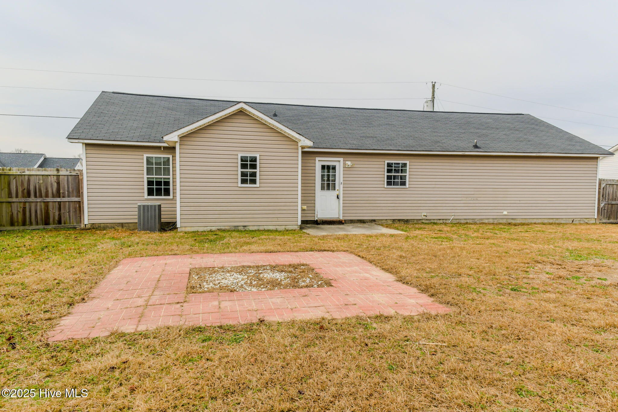 Beulaville, North Carolina 28518, United States, 3 Bedrooms Bedrooms, ,2 BathroomsBathrooms,Residential,Active,256122