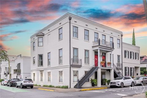 Photo of 427 E York Street, Savannah, GA 31401 (MLS # SA351144)