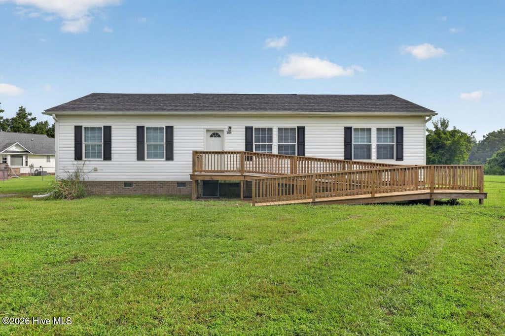 Photo of 304 Forsythe Lane, New Bern, NC 28560 (MLS # 100598492)