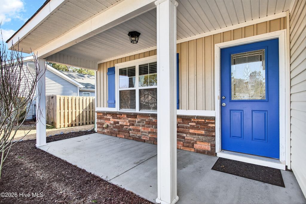 Photo of 409 Blue Pennant Court, Sneads Ferry, NC 28460 (MLS # 100553930)