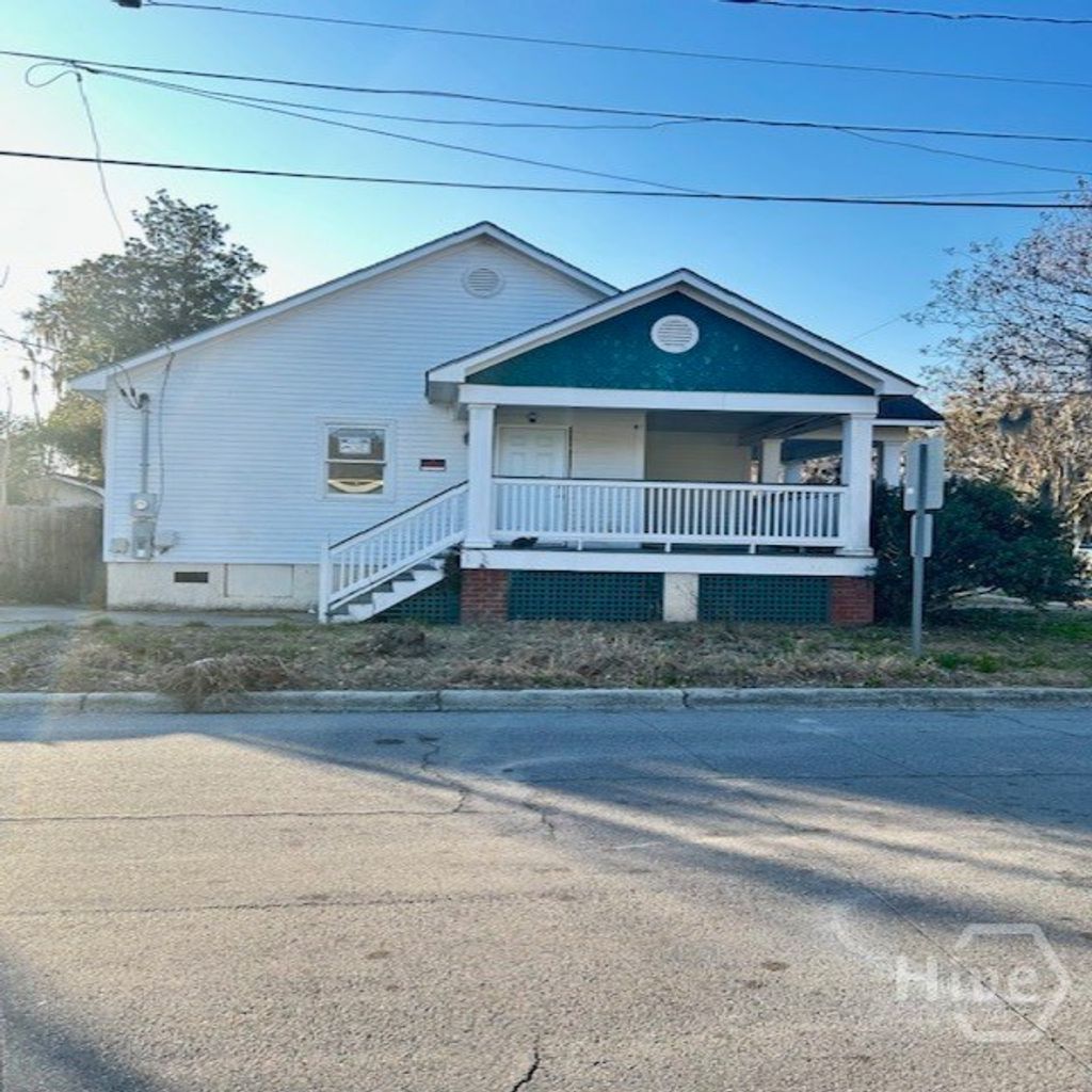 Photo of 657 W 34th Street, Savannah, GA 31415 (MLS # SA349428)