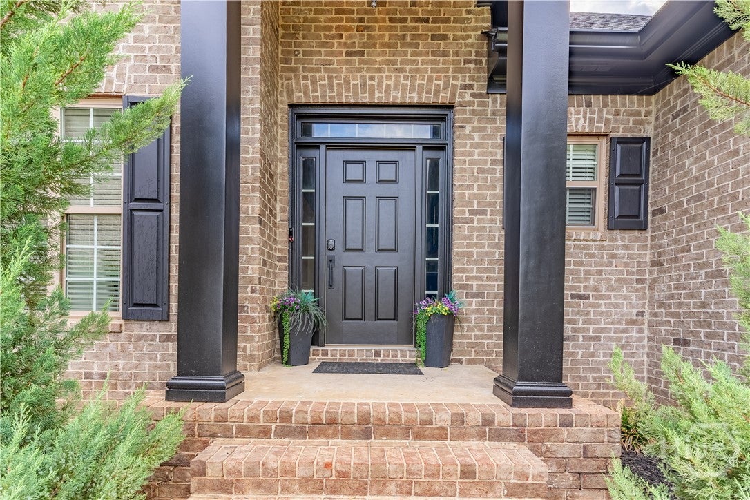 1070 Saint Albans Path