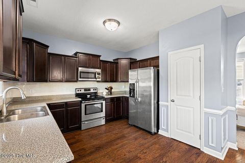 Tiny photo for 710 Ashley Meadow Lane, Jacksonville, NC 28546 (MLS # 100546440)