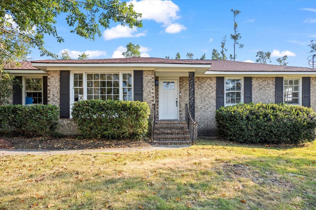 Photo of 3319 W Thread Needle Road, Augusta, GA 30907 (MLS # 547376)
