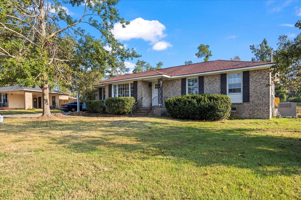 Photo of 3319 W Thread Needle Road, Augusta, GA 30907 (MLS # 547376)