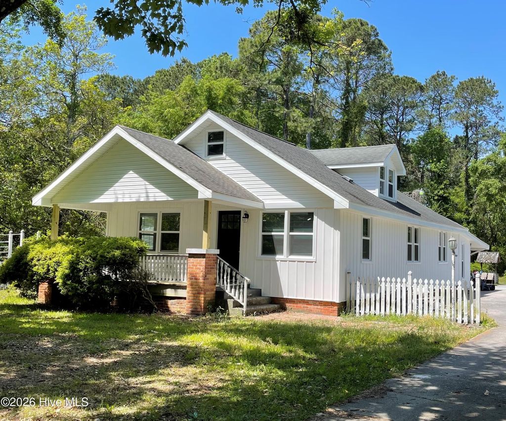 Photo of 5330 Masonboro Loop Road, Wilmington, NC 28409 (MLS # 100555928)