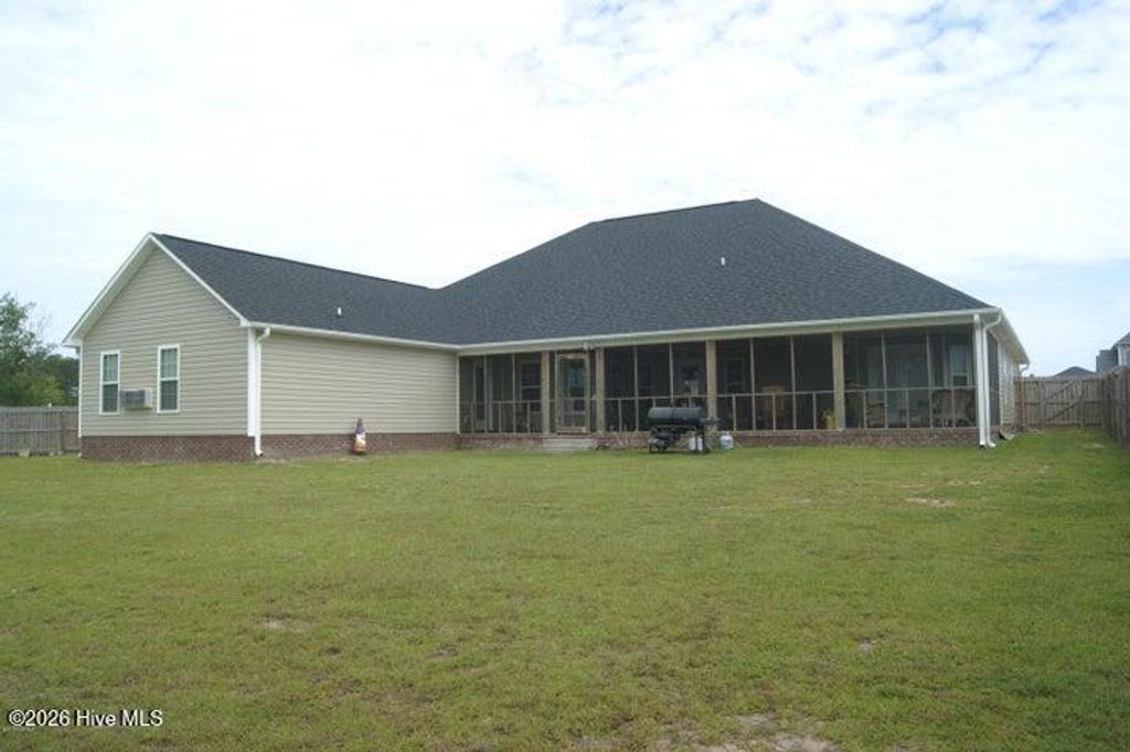 Photo of 803 Canvas Court, Swansboro, NC 28584 (MLS # 100558967)