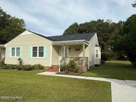200 LAKESIDE DR, SNEADS FERRY, NC 28460 - Image 059b4d2b4032bfb41b8a39b21b5a4176/1973797261