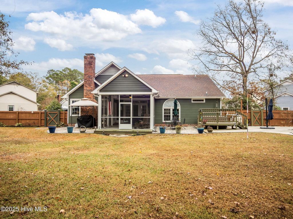 Photo of 111 Bedford Green, Jacksonville, NC 28546 (MLS # 100544117)