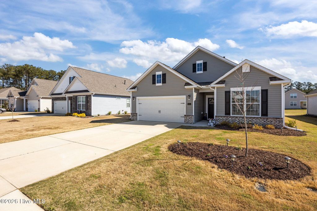 Photo of 6005 Bayberry Park Drive, New Bern, NC 28562 (MLS # 100561995)