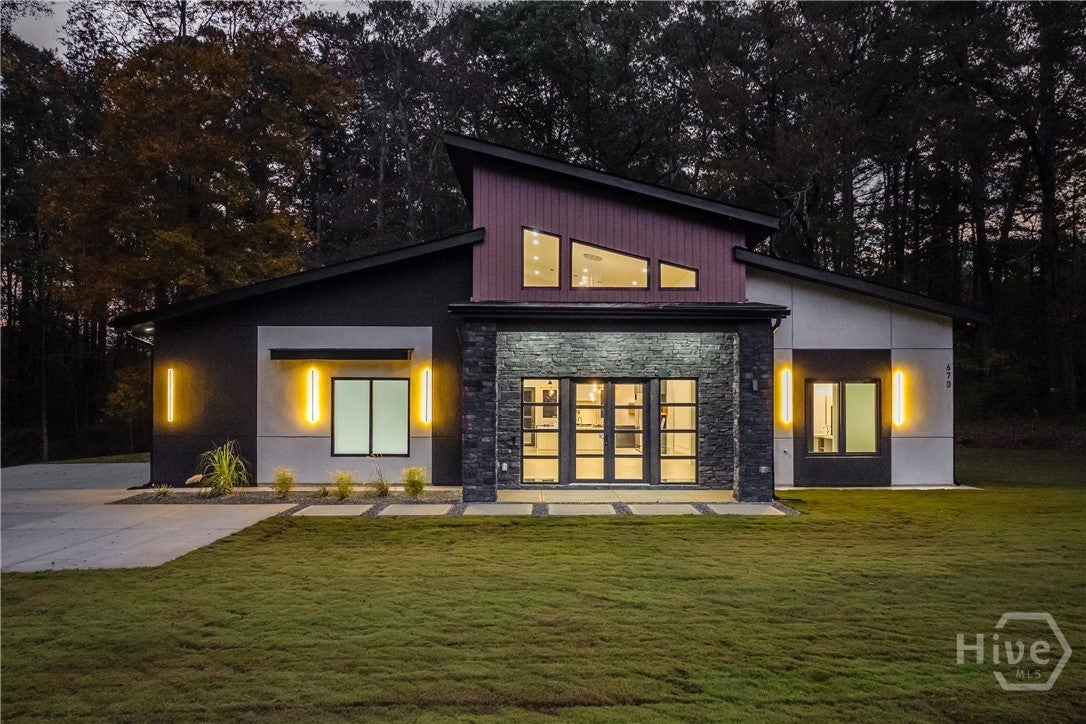 670 Loganville Highway
