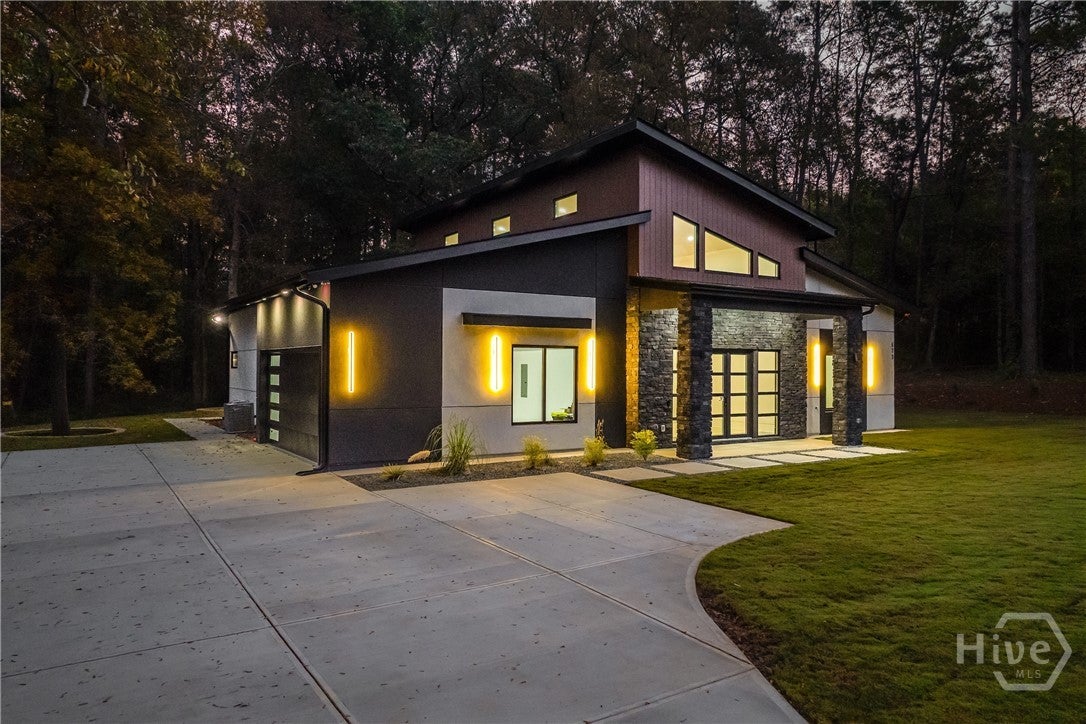 670 Loganville Highway