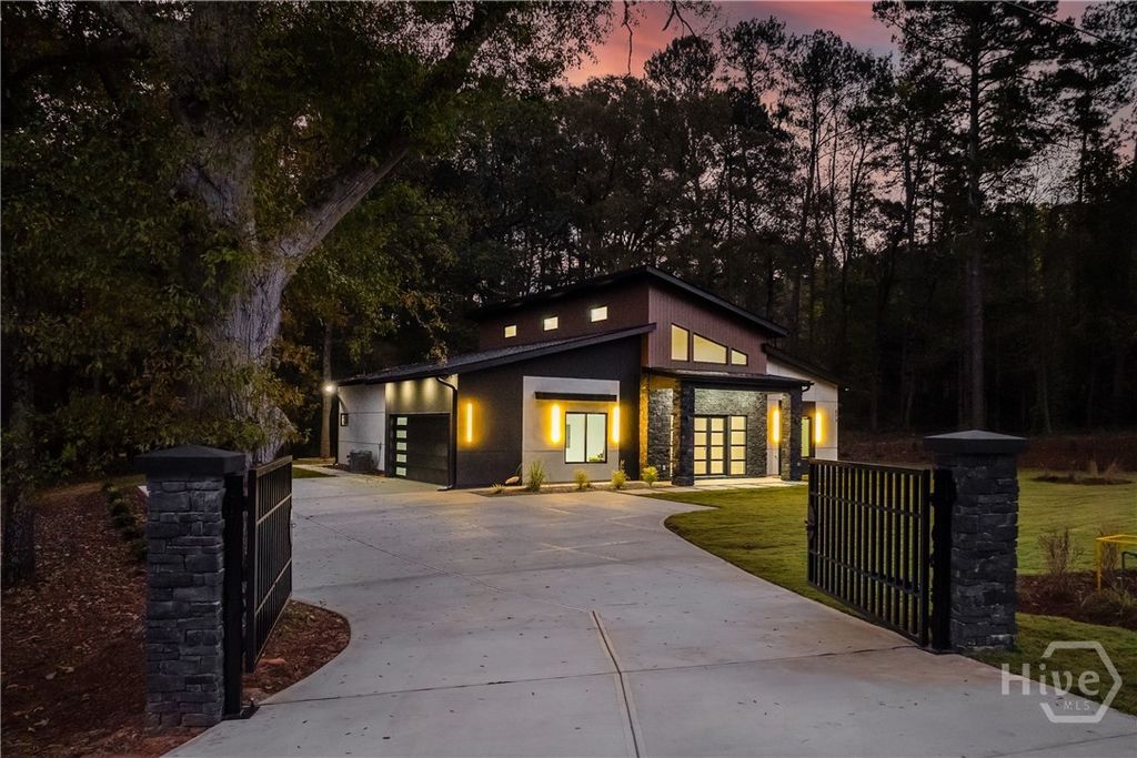 Photo of 670 Loganville Highway, Winder, GA 30680 (MLS # CL359589)