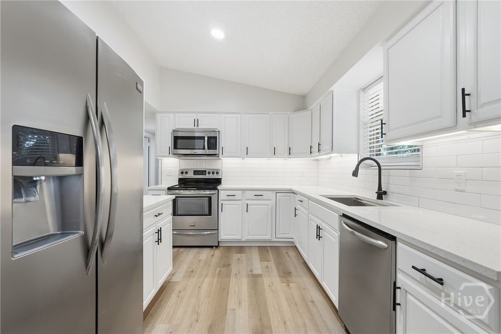 Photo of 318 Briarcliff Circle, Savannah, GA 31419 (MLS # SA356729)