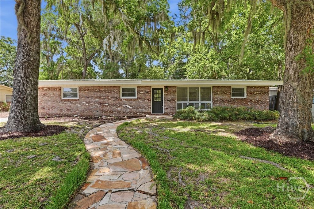 Photo of 318 Briarcliff Circle, Savannah, GA 31419 (MLS # SA356729)