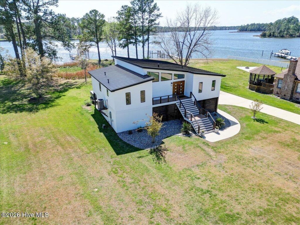 Photo of 9226 Hart Drive, Oriental, NC 28571 (MLS # 100565827)