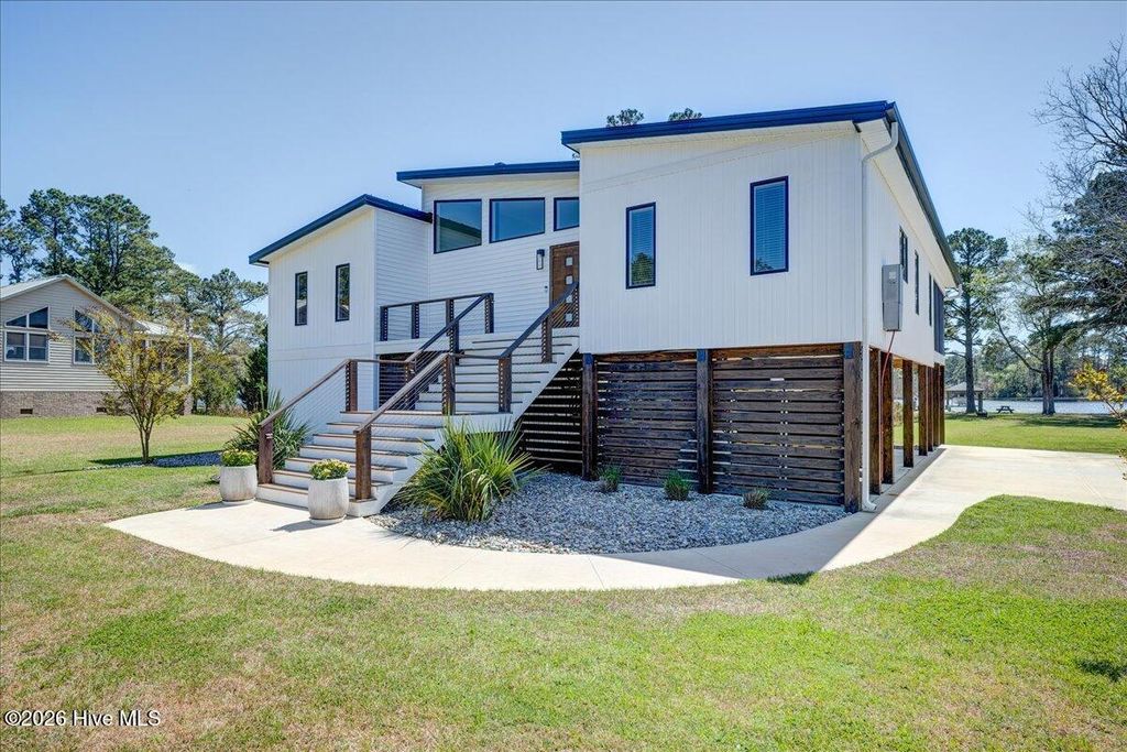 Photo of 9226 Hart Drive, Oriental, NC 28571 (MLS # 100565827)