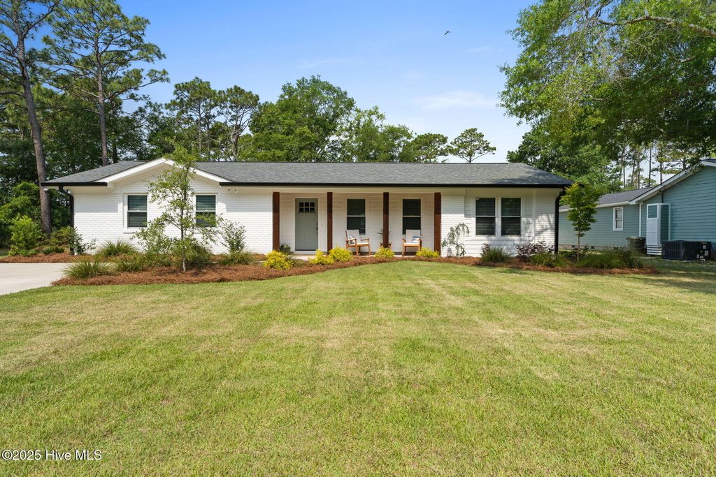 Photo of 1015 E Moore Street, Southport, NC 28461 (MLS # 100509282)