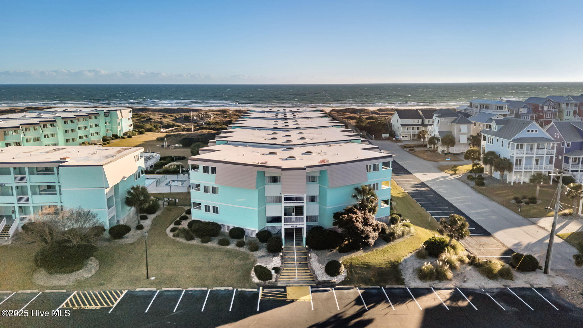 301 Commerce Way 360