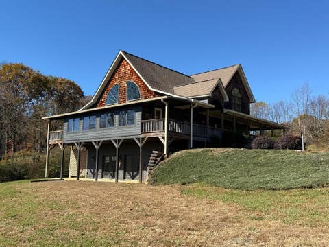 Homes For Sale - 516 River Oaks Drive<br/> Hayesville, NC 28906