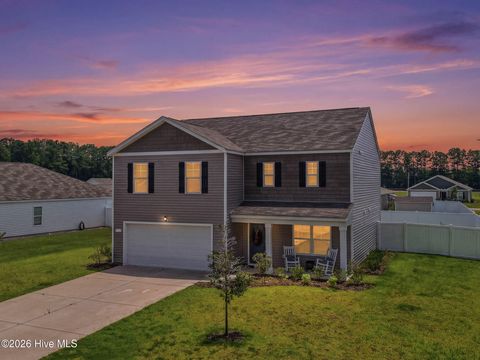 Homes For Sale - 205 Seasons Trace Loop<br/> Longs, SC 29568