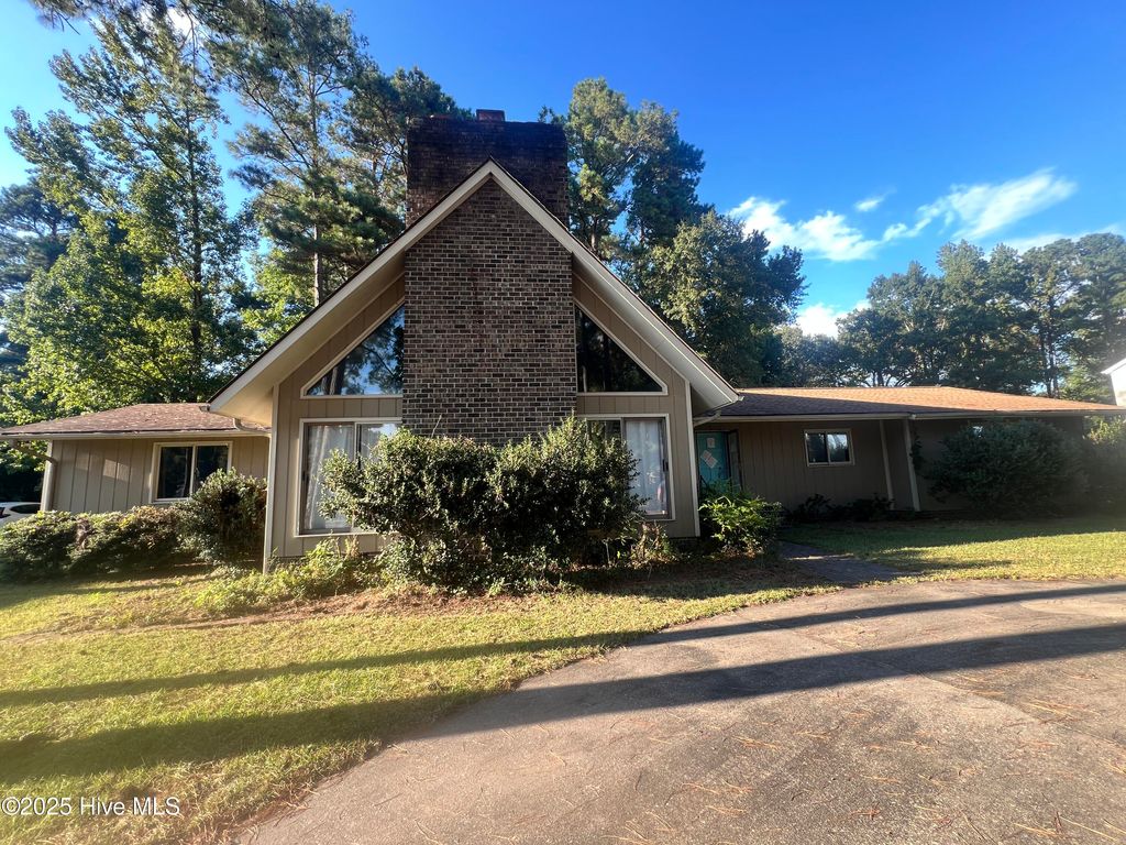 Photo of 529 Ole Farm Trail, Whiteville, NC 28472 (MLS # 100536127)