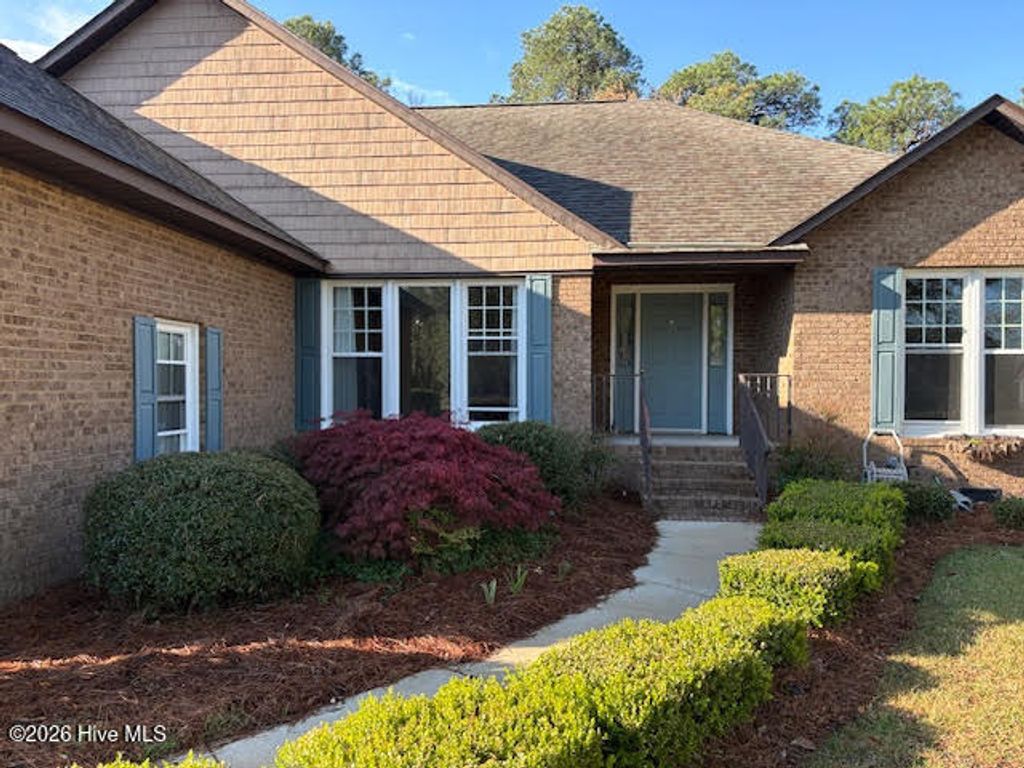Photo of 5718 Sloop Court, New Bern, NC 28560 (MLS # 100556117)