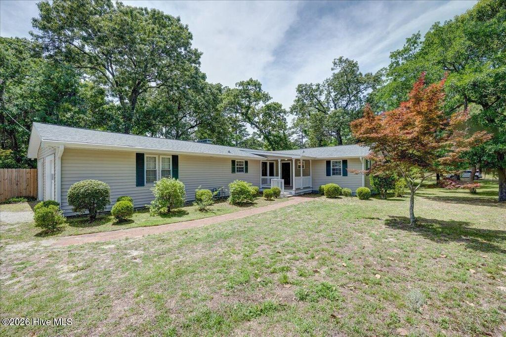 Photo of 5107 White Oak Drive, Trent Woods, NC 28562 (MLS # 100573739)