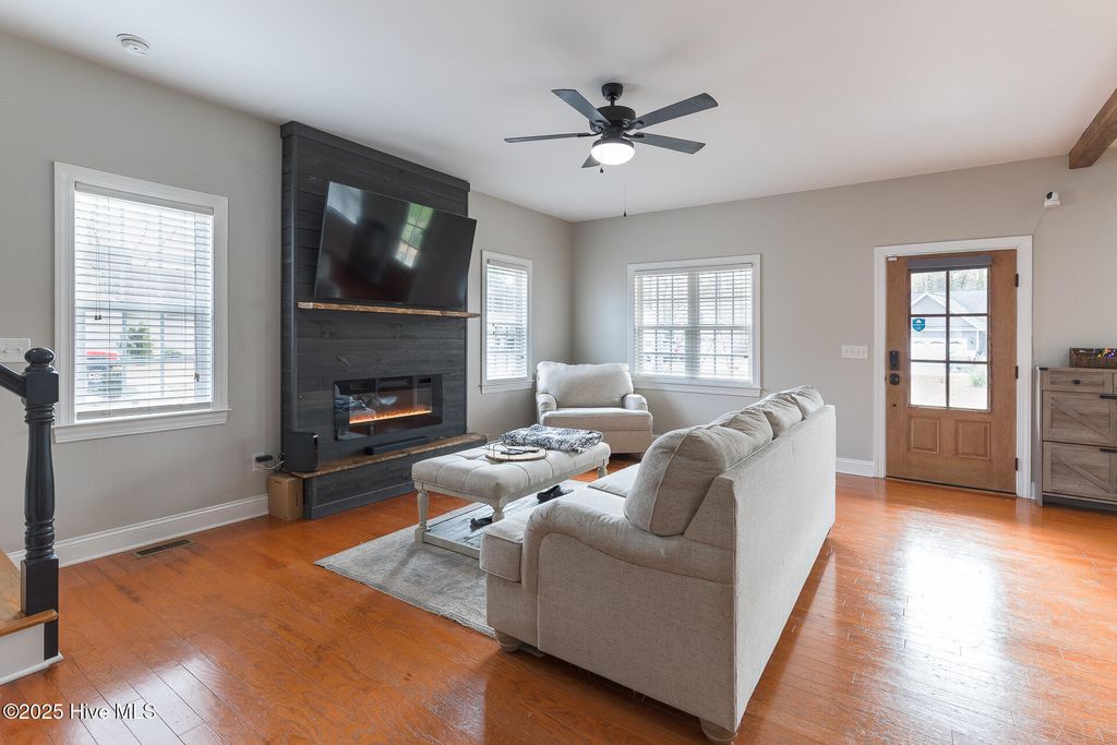 Photo of 224 Pecan Grove Court, New Bern, NC 28562 (MLS # 100545983)