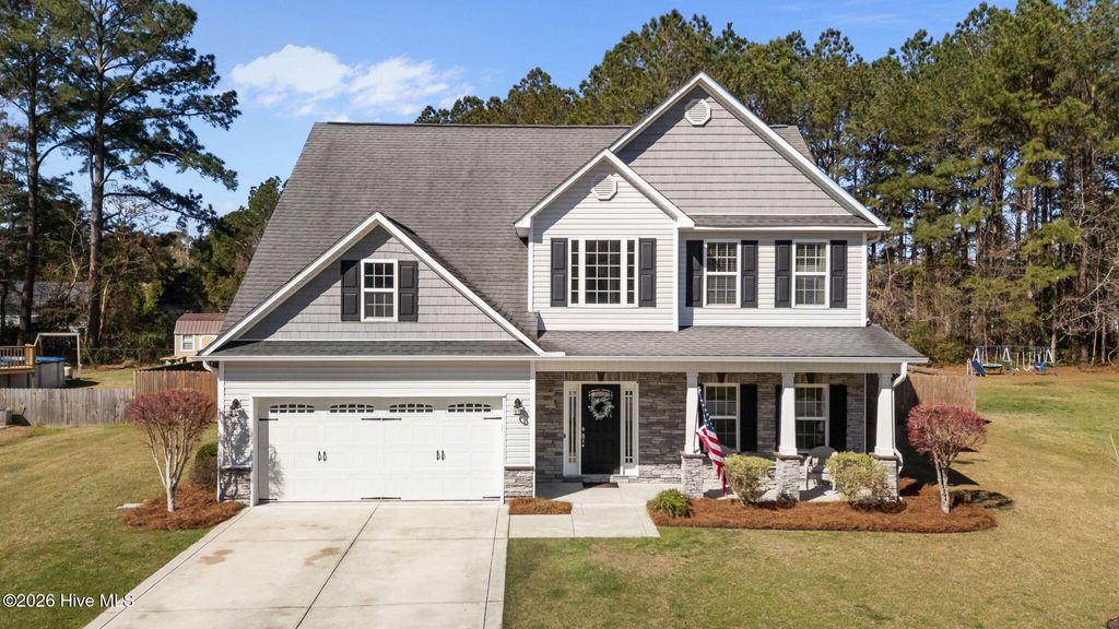 Photo of 212 Easterly Drive, New Bern, NC 28560 (MLS # 100563841)