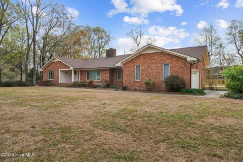 Homes For Sale - 4318 Country Club Drive<br/> Wilson, NC 27896