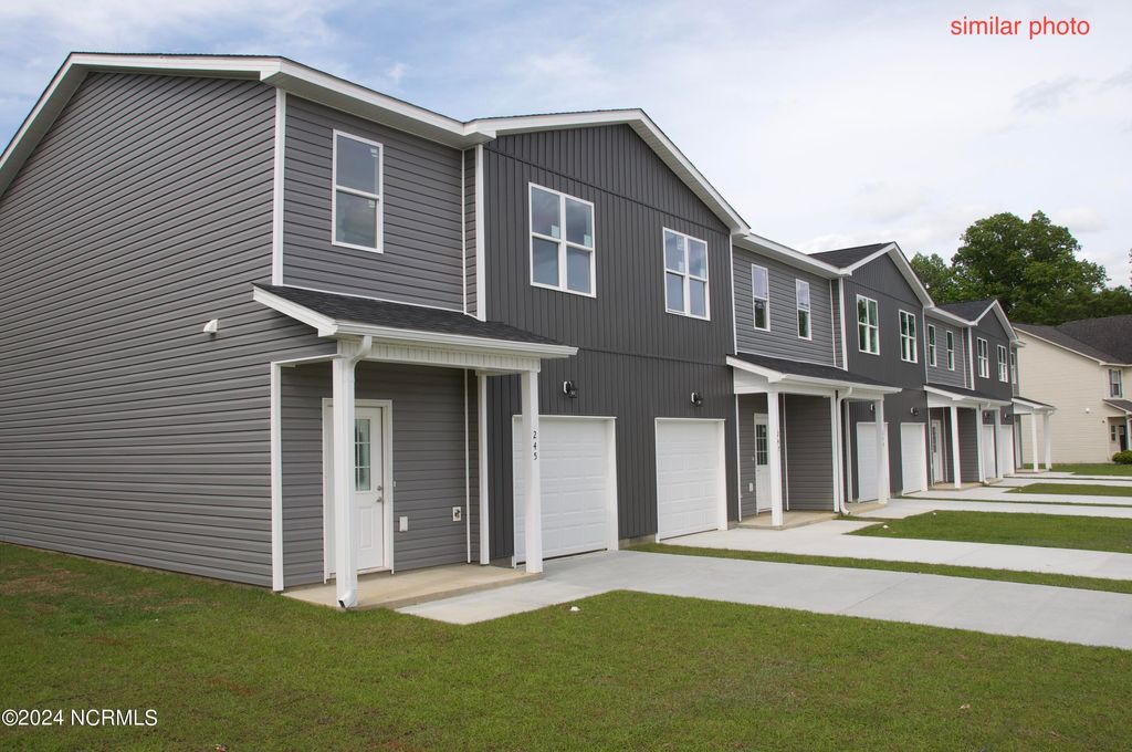 Photo of 252 Winstead Loop, Richlands, NC 28574 (MLS # 100441141)