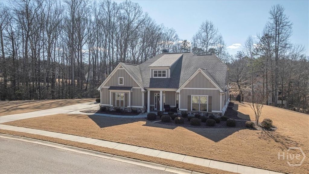 Photo of 309 Sterling Lake Way, Jefferson, GA 30549 (MLS # CL349552)